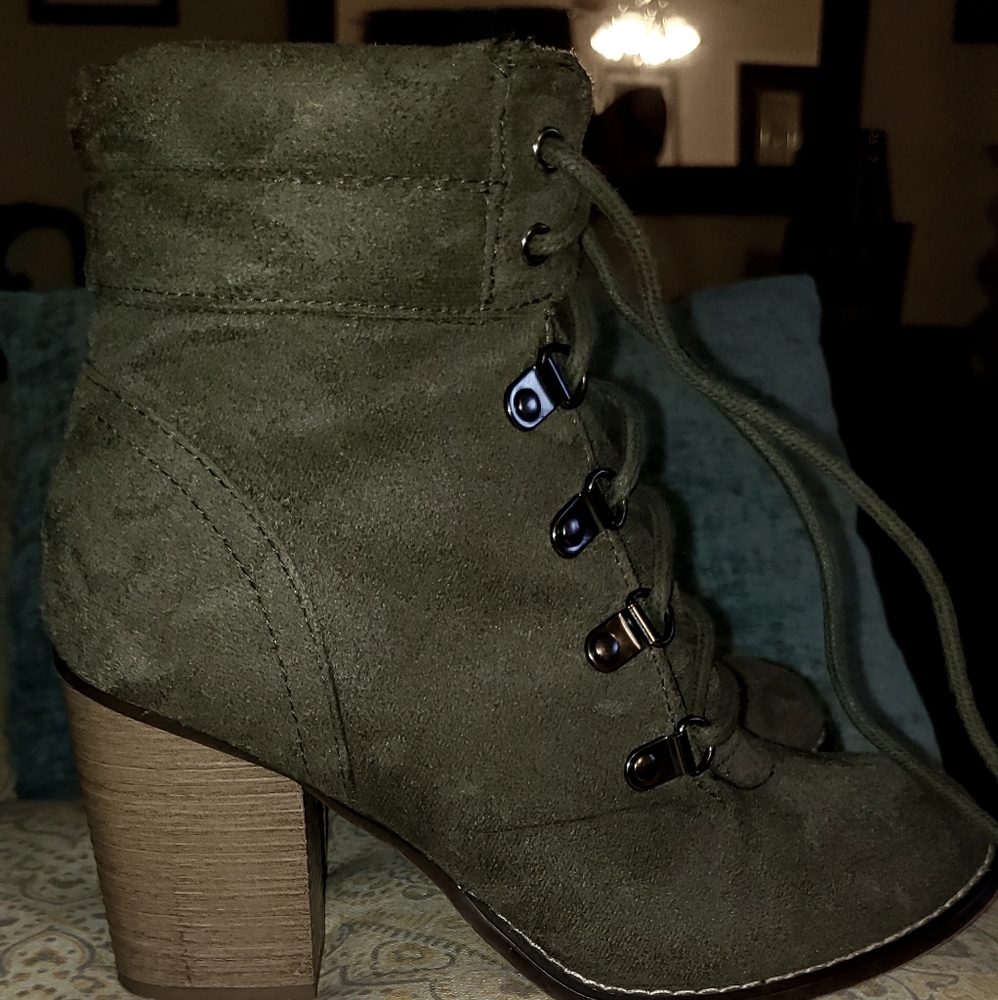 Hunter Green Candie's ankle booties